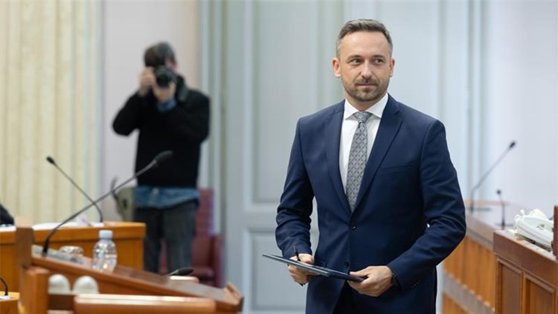 Piletić: Cilj mini reforme je povećati prinose mirovinskih fondova